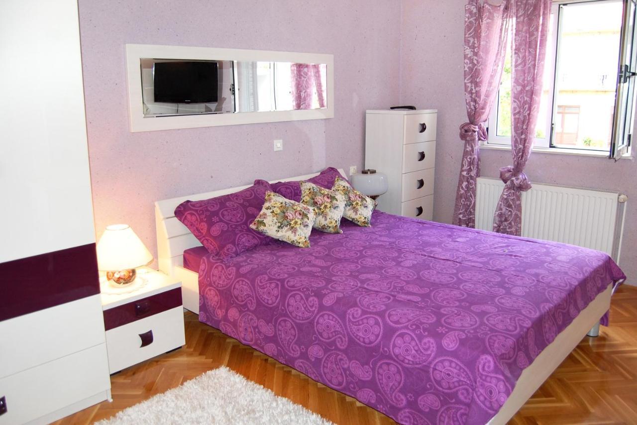 With A Parking Space - 9696 Makarska